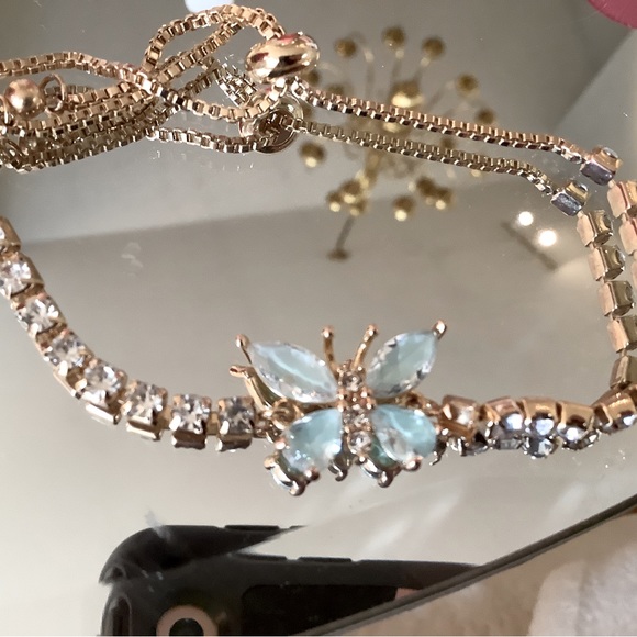 Beautiful slider bracelet with butterfly gem stone NWOT - Picture 4 of 4